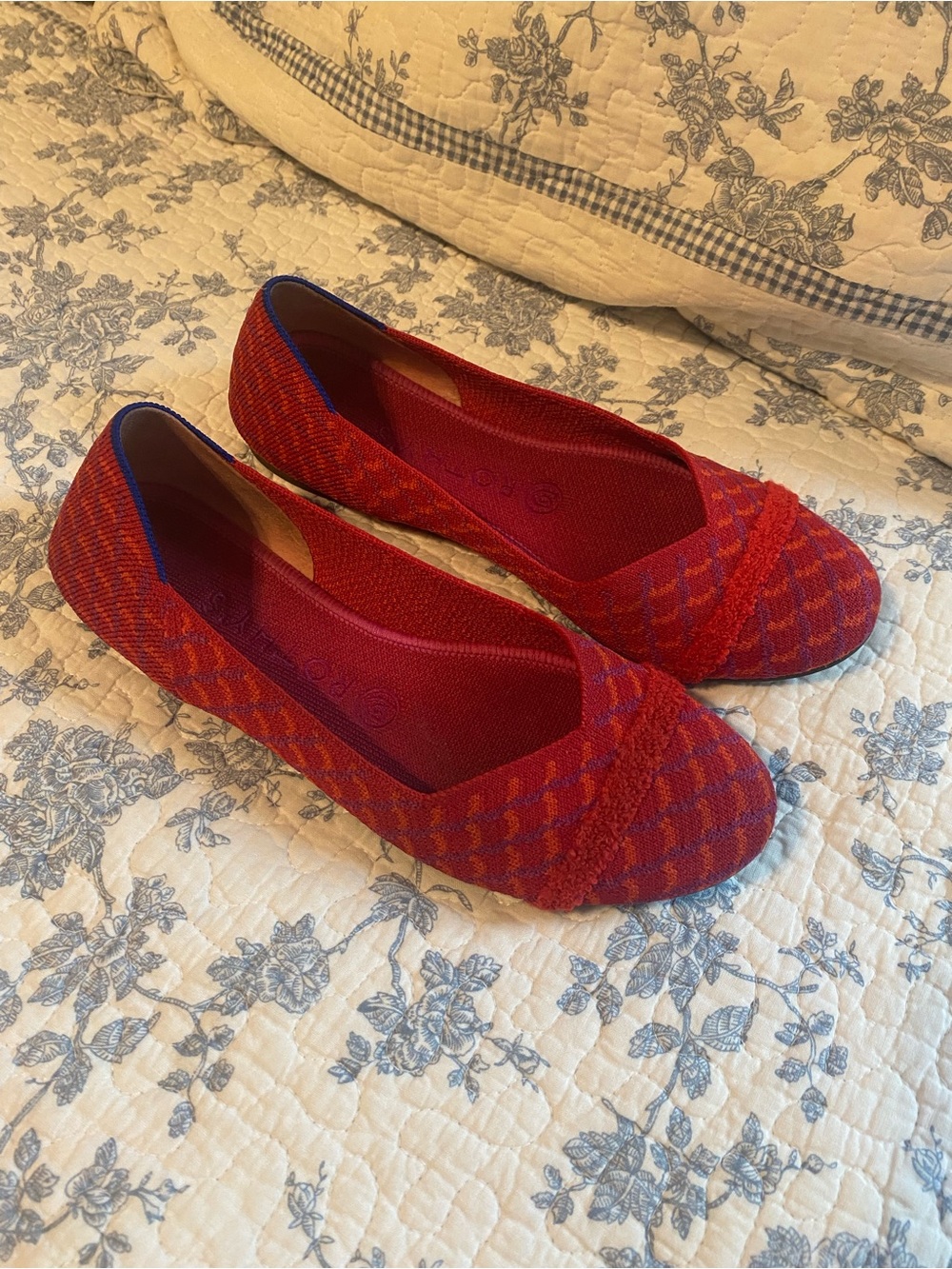 Rothy’s The Flat Pomegranate Grid Round Toe Size 8